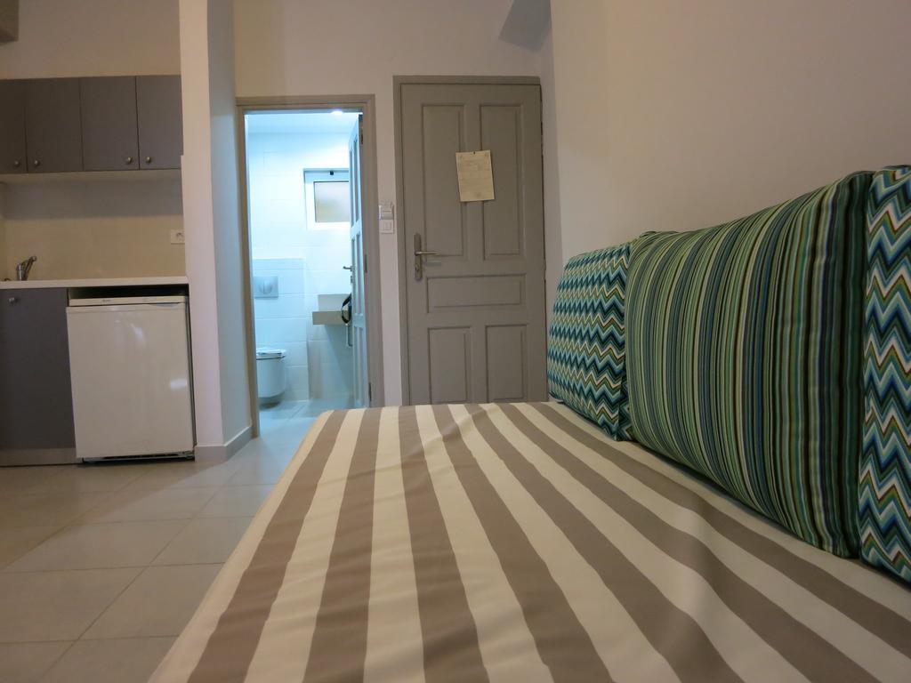 Amaryllis Aparthotel Platanias  Ruang foto