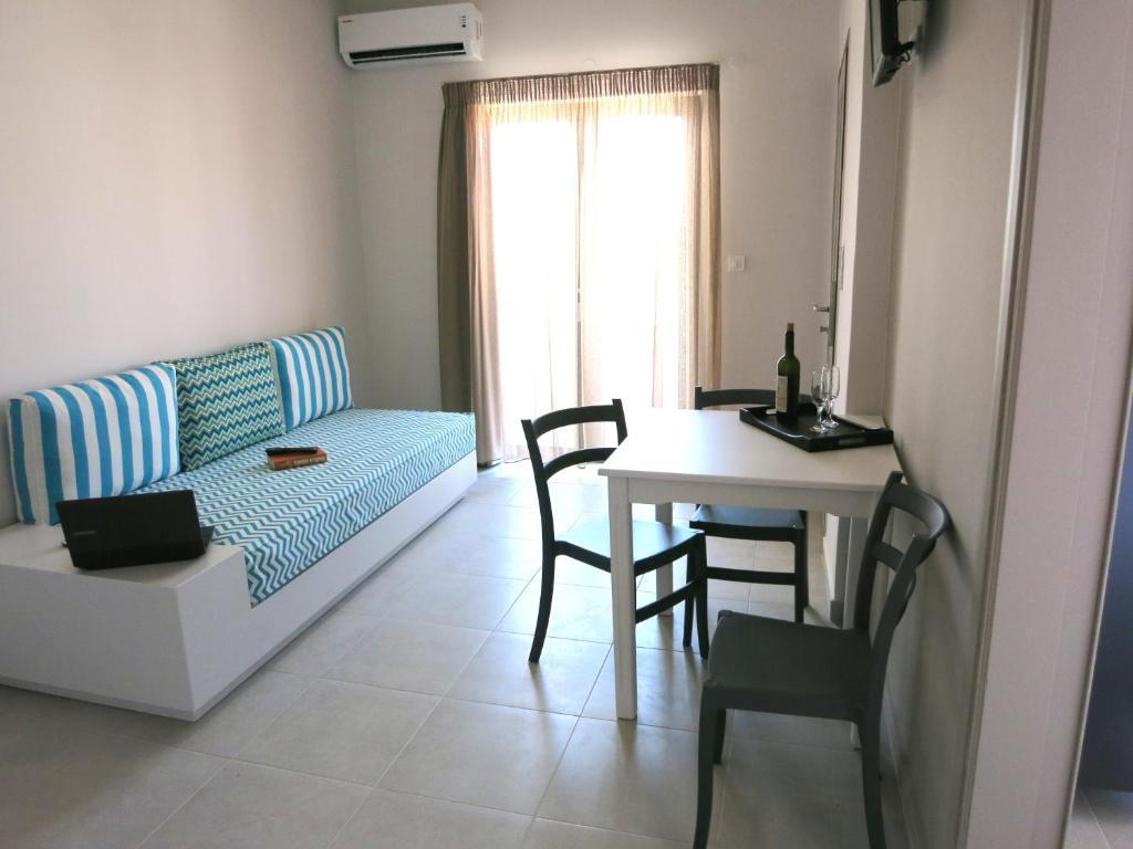 Amaryllis Aparthotel Platanias  Ruang foto