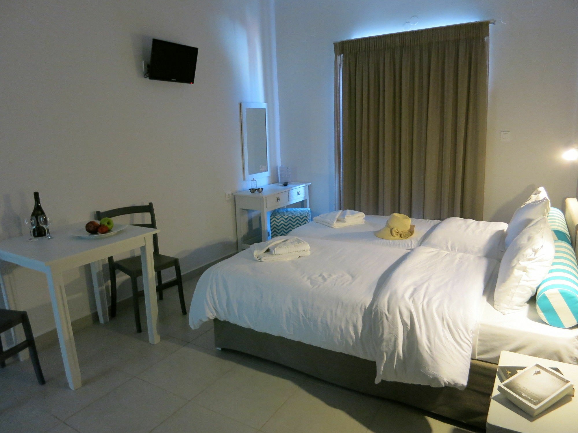 Amaryllis Aparthotel Platanias  Bagian luar foto